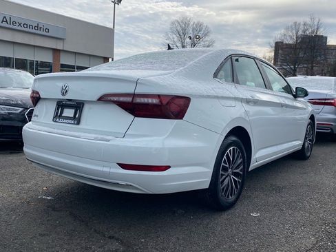 Used 2021 Volkswagen Jetta S image 3