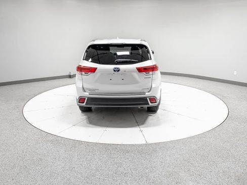 Used 2019 Toyota Highlander Limited Platinum AWD/4WD image 37