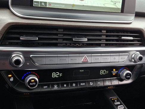 Used 2021 Kia Telluride EX w/ Towing Package image 16