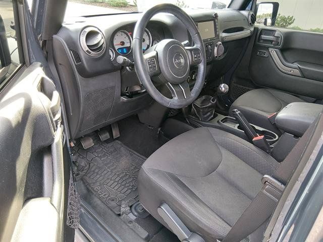 Used 2017 Jeep Wrangler Unlimited Sport AWD/4WD image 6