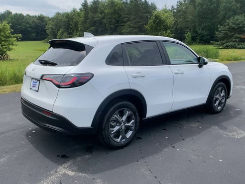 New 2026 Honda HR-V LX image 8