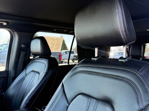 Used 2021 Ford Expedition Max Limited image 12