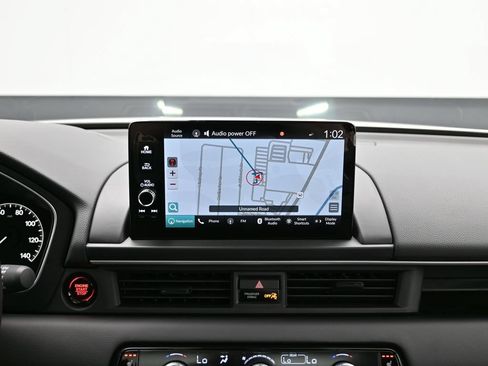 Used 2025 Honda Pilot Touring image 32