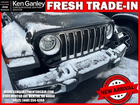 Certified 2022 Jeep Wrangler Unlimited Sahara w/ Cold Weather Group image 13