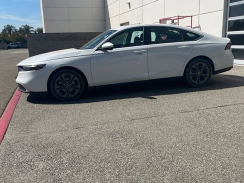 Used 2024 Honda Accord EX image 1