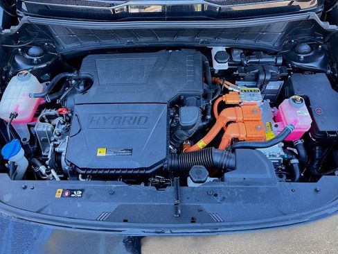 Certified 2023 Kia Niro EX Touring image 29