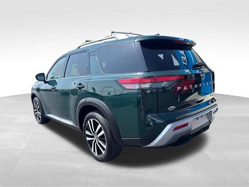 Used 2023 Nissan Pathfinder Platinum AWD/4WD image 3