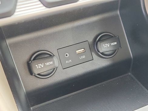 Used 2020 Hyundai Elantra SE FWD image 31