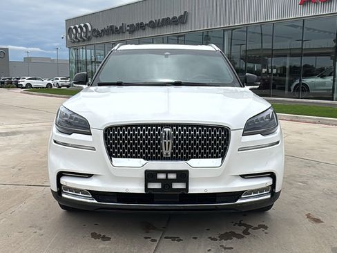 Used 2020 Lincoln Aviator Reserve w/ Equipment Group 201A RWD image 2