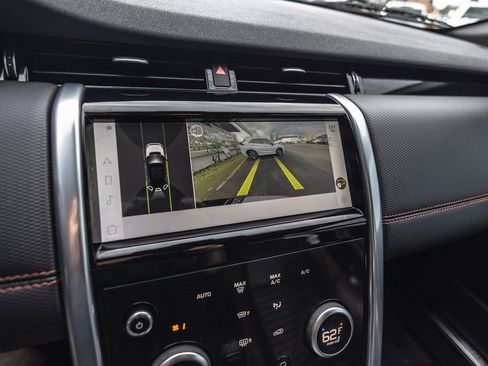 Used 2023 Land Rover Discovery Sport SE R-Dynamic image 13