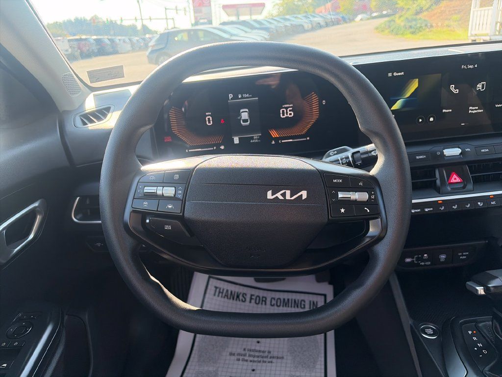 Used 2026 Kia K4 FWD image 15
