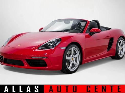 Used 2020 Porsche 718 Boxster image 5