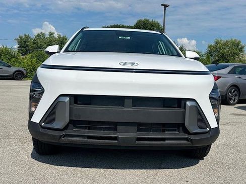 New 2025 Hyundai Kona SEL image 2