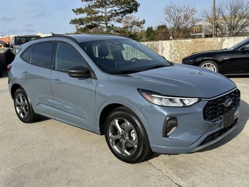 Certified 2024 Ford Escape ST-Line w/ Tech Pack #1 FWD image 6
