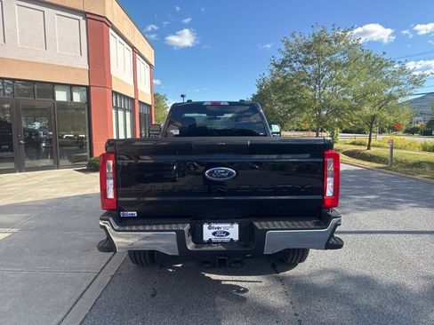 New 2025 Ford F350 XLT w/ FX4 Off-Road Package image 6