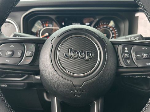 New 2026 Jeep Gladiator Sport image 23