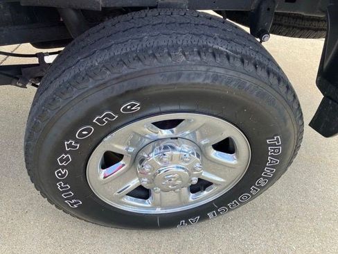 Used 2024 RAM 2500 Tradesman w/ Chrome Appearance Group AWD/4WD image 24