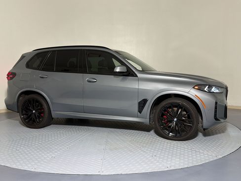 Used 2024 BMW X5 sDrive40i w/ M Sport Package RWD image 19