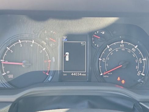 Used 2020 Toyota 4Runner SR5 image 33