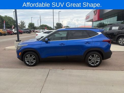 Used 2021 Kia Seltos S FWD image 7