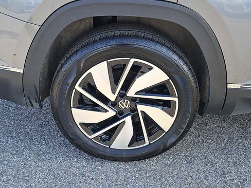 Certified 2024 Volkswagen Atlas SEL image 9