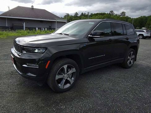 New 2024 Jeep Grand Cherokee Limited 4xe w/ Luxury Tech Group II image 4