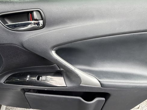 Used 2011 Lexus IS 250 RWD image 39