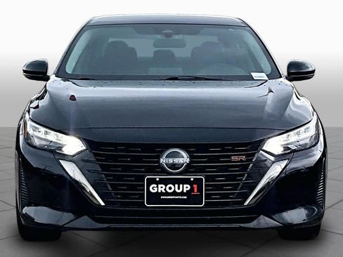 Certified 2025 Nissan Sentra SR FWD image 4