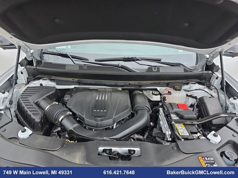 Used 2025 GMC Acadia Elevation image 32