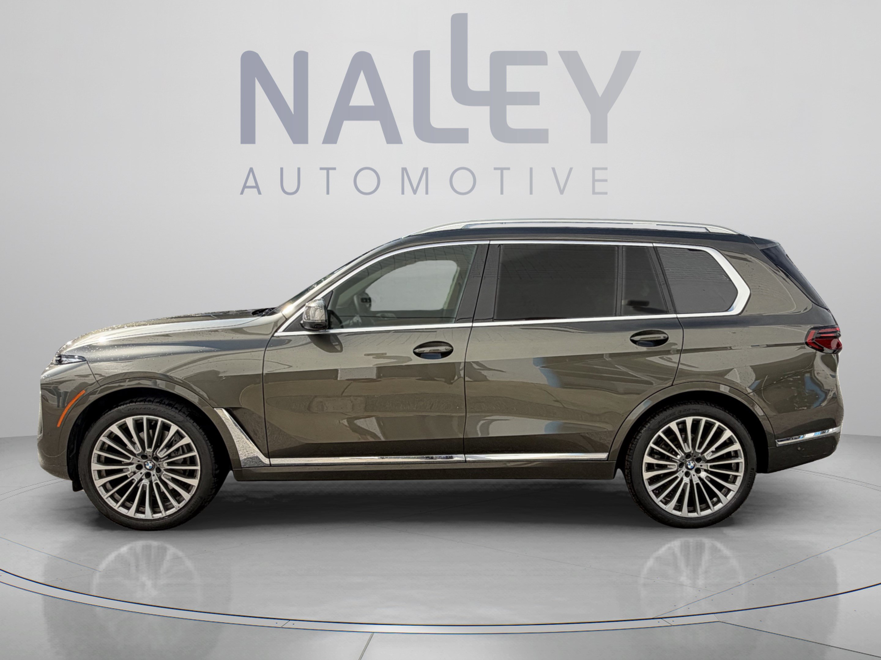 Used 2026 BMW X7 xDrive40i AWD/4WD image 2