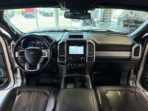 Used 2017 Ford F350 Platinum w/ Platinum Ultimate Package AWD/4WD image 9