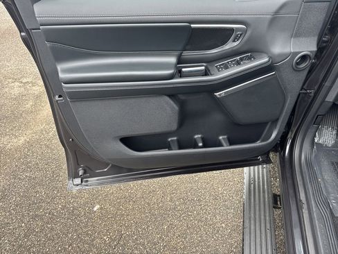 New 2025 Ford Expedition Max Platinum w/ Stealth Performance Package image 10