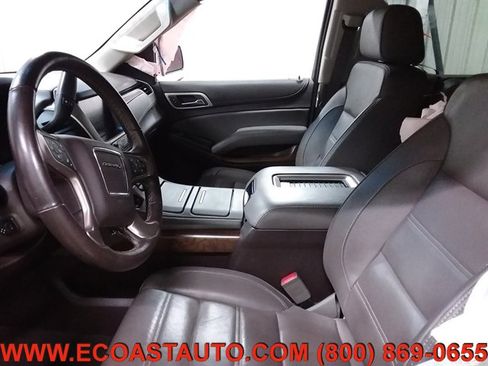 Used 2019 GMC Yukon XL Denali w/ Denali Ultimate Package image 10