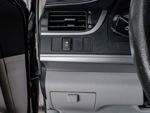 Used 2012 Toyota Camry LE image 24