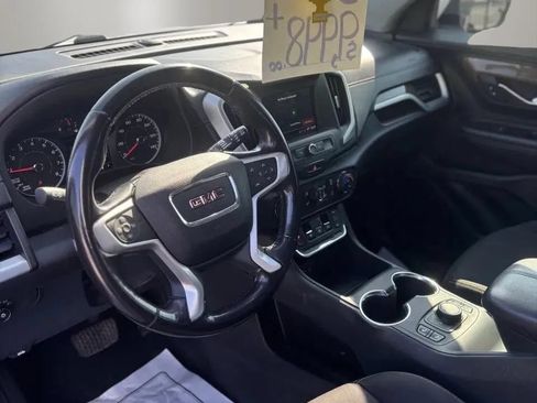 Used 2018 GMC Terrain SLE w/ Driver Convenience Package FWD image 10
