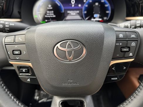 New 2026 Toyota Crown Signia image 27