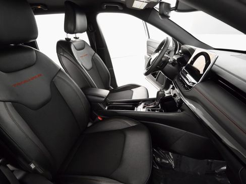 Certified 2024 Jeep Compass Trailhawk image 12