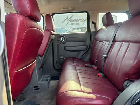 Used 2007 Dodge Nitro SXT RWD image 5