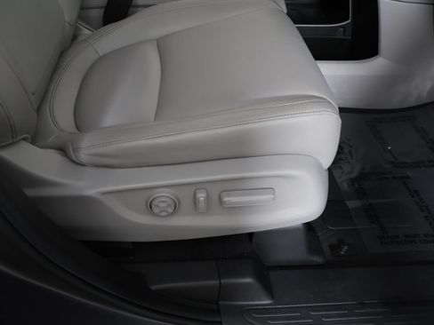 Used 2024 Honda Odyssey EX-L image 32