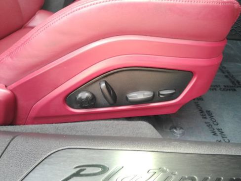 Used 2022 Porsche Panamera Platinum Edition RWD image 20