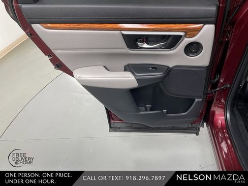 Used 2018 Honda CR-V Touring image 37