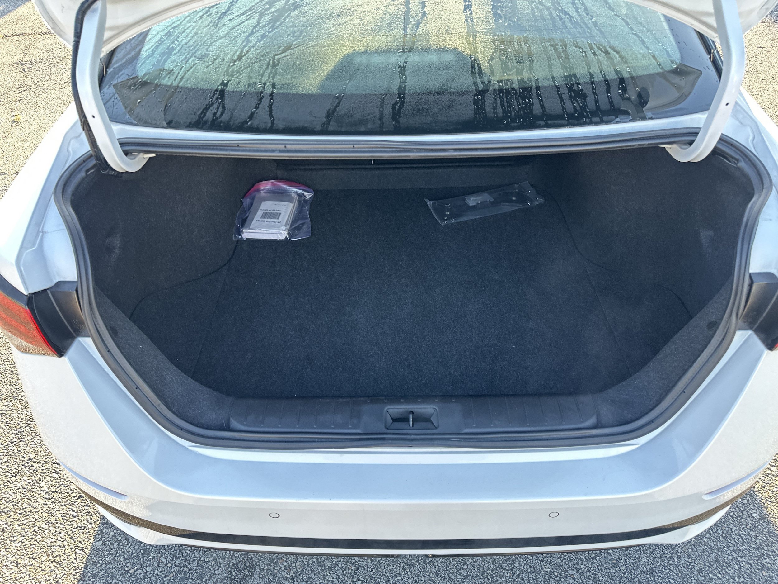 Used 2025 Nissan Sentra SR w/ SR Premium Package FWD image 18