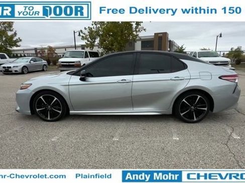 Used 2018 Toyota Camry XSE image 34