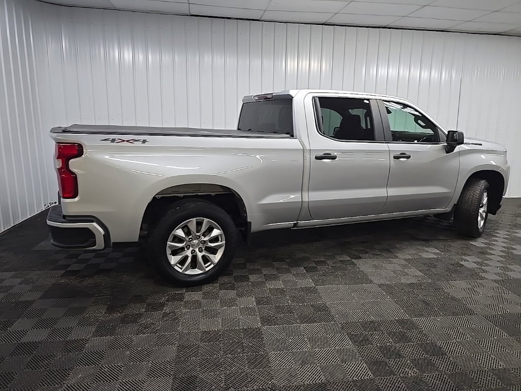 Used 2021 Chevrolet Silverado 1500 Custom w/ LPO, Dark Essentials Package AWD/4WD image 3