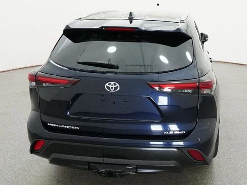 New 2026 Toyota Highlander XLE image 36