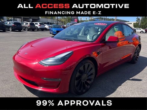 Used 2023 Tesla Model 3 Performance image 4
