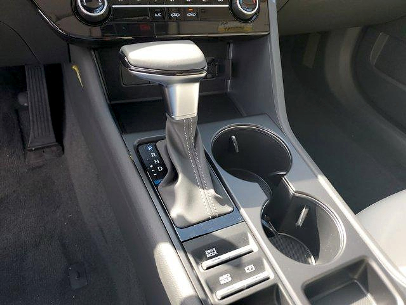 New 2026 Hyundai Sonata SE FWD image 12