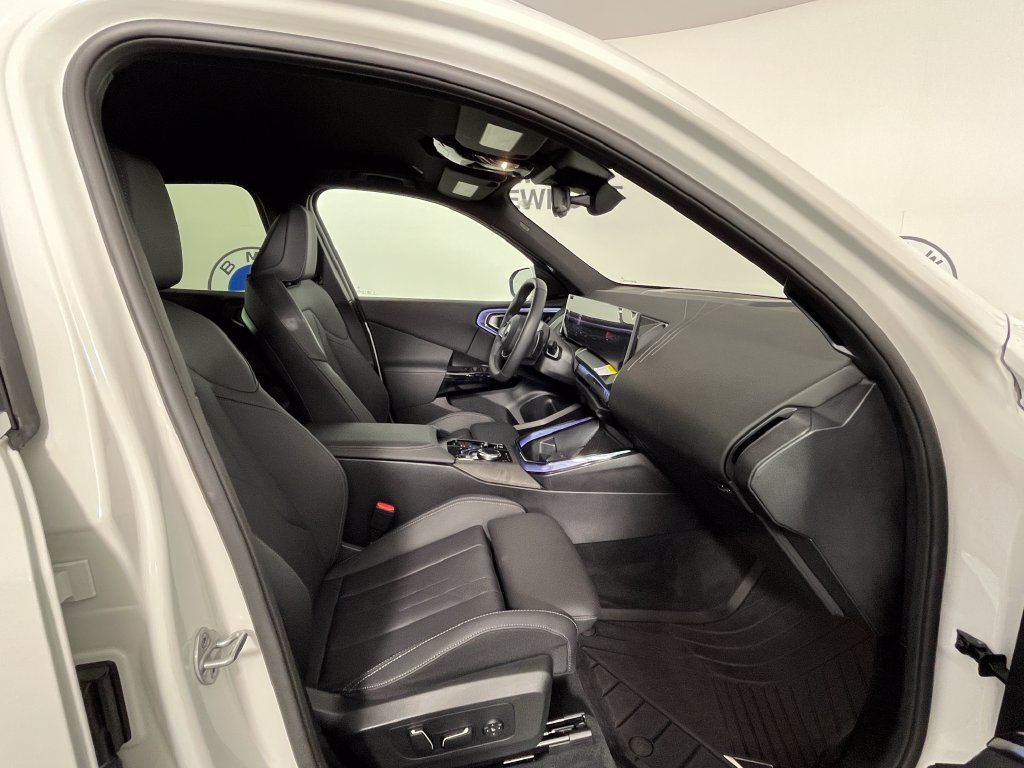 Used 2026 BMW X3 xDrive30i w/ Convenience Package AWD/4WD image 24