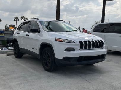 Used 2015 Jeep Cherokee Sport w/ Sport Appearance Group
