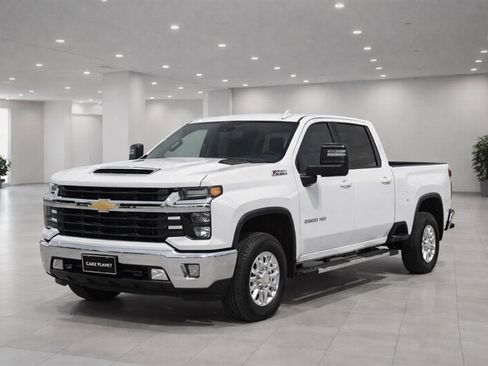 Used 2024 Chevrolet Silverado 2500 LT image 7
